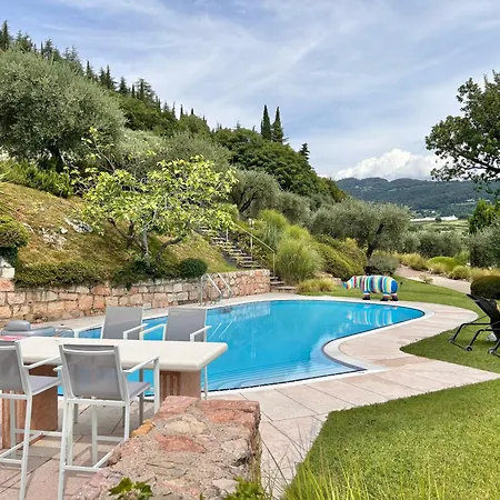 Villa Certi Olivi
